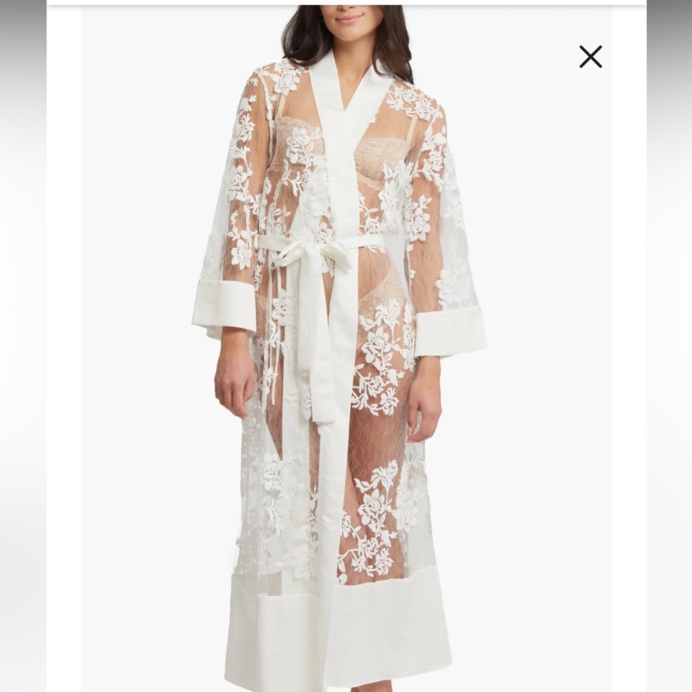 Embroidered Lace Robe